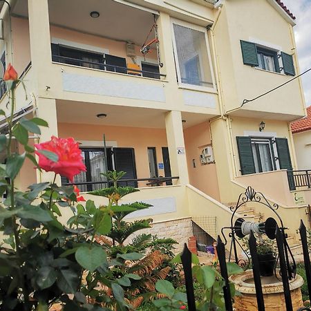 Studio Apartments Eirini Pyrgi Thermis Ngoại thất bức ảnh